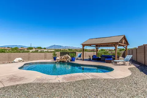 13753 S Bee Bonnet Ct, Vail, AZ 85641
