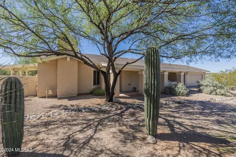10550 E Sunnywood Dr, Tucson, AZ 85749