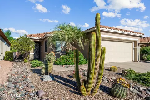 9400 N Desert Mist Ln, Tucson, AZ 85743