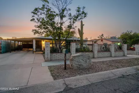 418 S Desert Ave, Tucson, AZ 85711