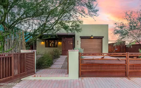 1031 S Meyer Ave, Tucson, AZ 85701
