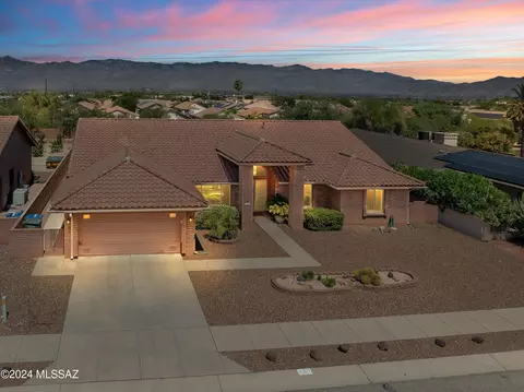 9517 E Salvatore Pl, Tucson, AZ 85748