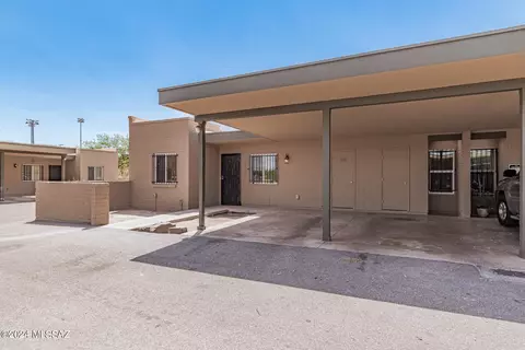 3552 S Mission Rd #D, Tucson, AZ 85713