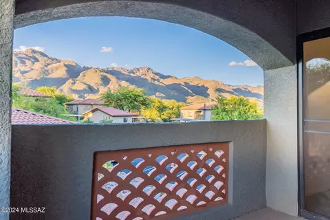 5751 N Kolb Rd #30207, Tucson, AZ 85750