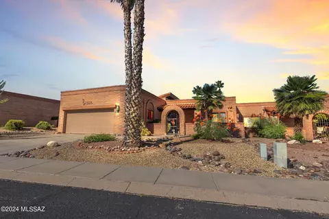 1880 W Camino Del Zanco, Green Valley, AZ 85622
