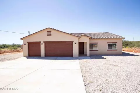 1846 Burns Ct, Rio Rico, AZ 85648
