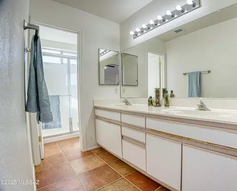 8218 S Via Elemental, Tucson, AZ 85747 photo 28