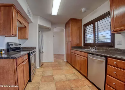 8218 S Via Elemental, Tucson, AZ 85747 photo 16