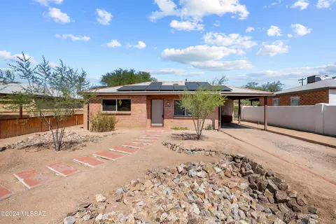 2421 E 21st St, Tucson, AZ 85719