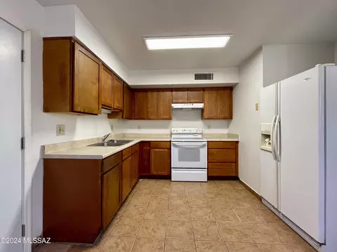 343 E 24th St, Tucson, AZ 85713 photo 18