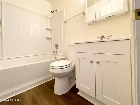 343 E 24th St, Tucson, AZ 85713 photo 2
