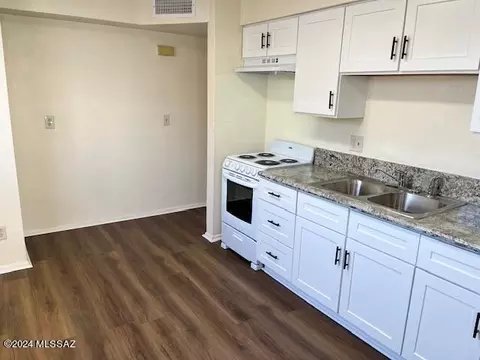 343 E 24th St, Tucson, AZ 85713