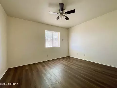 343 E 24th St, Tucson, AZ 85713 photo 4