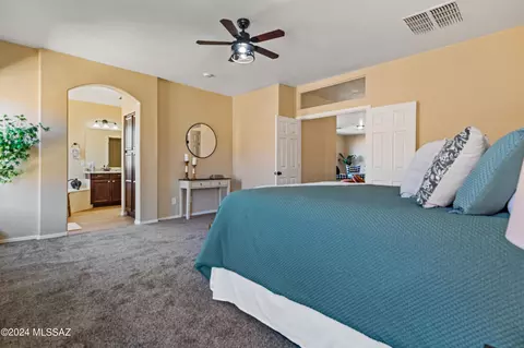 Bedroom - 60870 E Rock Ledge Loop, Saddlebrooke, AZ 85739 photo 3 of 13