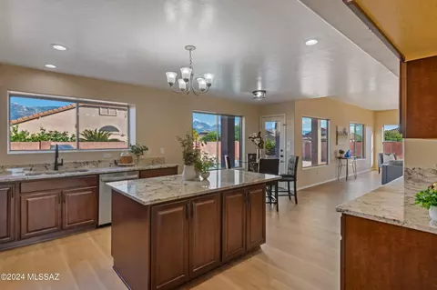 Kitchen - 60870 E Rock Ledge Loop, Saddlebrooke, AZ 85739 photo 1 of 4