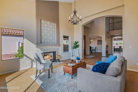 Living - 60870 E Rock Ledge Loop, Saddlebrooke, AZ 85739 photo 2 of 4