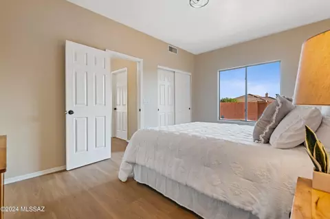 Bedroom - 60870 E Rock Ledge Loop, Saddlebrooke, AZ 85739 photo 11 of 13