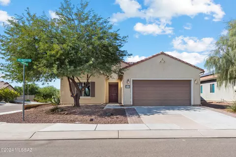 21456 E Volunteer Dr, Red Rock, AZ 85145
