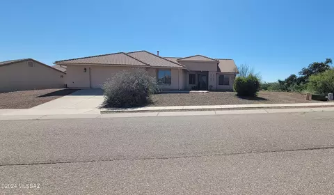 1329 W Flowstone Trl, Benson, AZ 85602