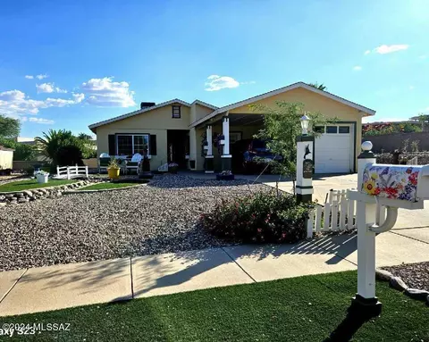 619 W Rio Altar, Green Valley, AZ 85614