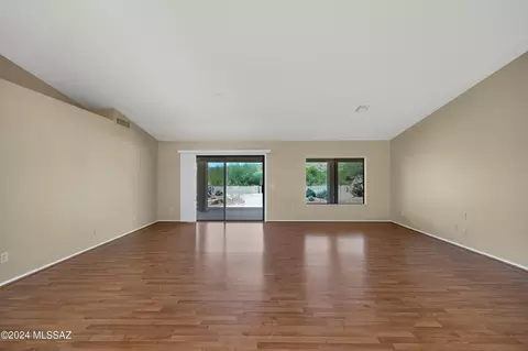 Living - 37658 S Hill Side Dr, Saddlebrooke, AZ 85739 photo 1 of 9