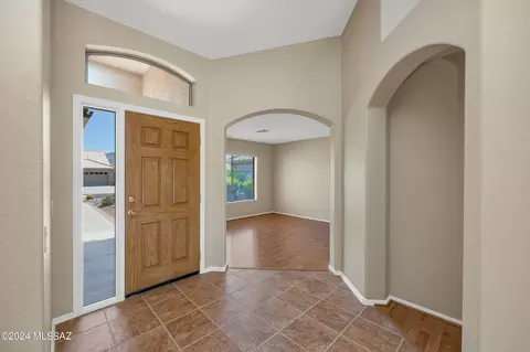 Entry Way - 37658 S Hill Side Dr, Saddlebrooke, AZ 85739 photo 3 of 3