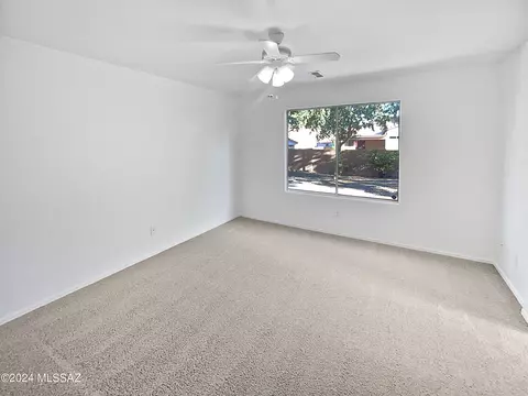 Bedroom - 8395 E Bowline Rd, Tucson, AZ 85710 photo 2 of 7