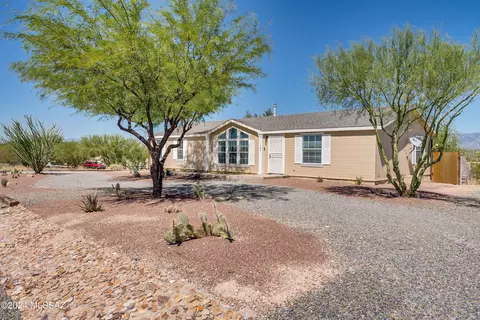 11765 S Morning Mist Pl, Vail, AZ 85641