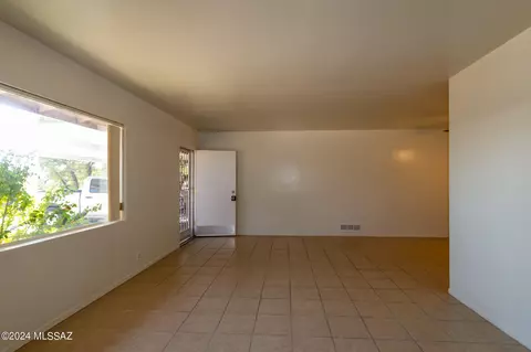 5713 E 2nd St, Tucson, AZ 85711 photo 5