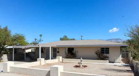 5713 E 2nd St, Tucson, AZ 85711 photo 3