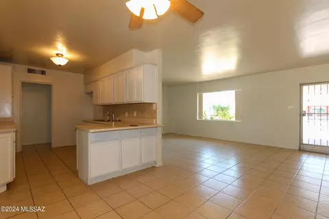 5713 E 2nd St, Tucson, AZ 85711 photo 7
