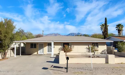 5713 E 2nd St, Tucson, AZ 85711 photo 2