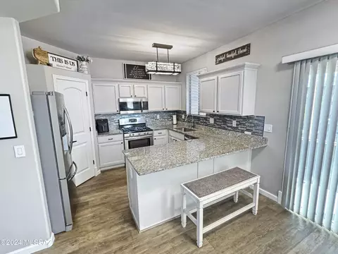Kitchen - 7744 S Lions Spring Way, Tucson, AZ 85747 photo 1 of 5