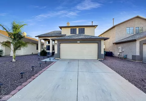 Exterior - 7744 S Lions Spring Way, Tucson, AZ 85747 photo 4 of 10
