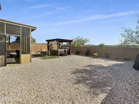 Exterior - 7744 S Lions Spring Way, Tucson, AZ 85747 photo 2 of 10