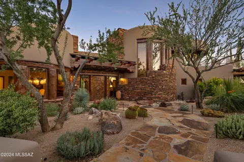 14426 N Travertine Pl, Oro Valley, AZ 85755