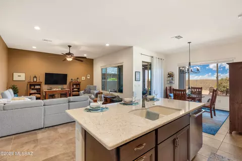 59788 E Jacaranda Pl, Oracle, AZ 85623