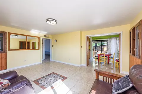 2819 E Beverly Dr, Tucson, AZ 85716 photo 7
