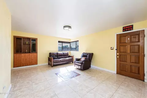2819 E Beverly Dr, Tucson, AZ 85716 photo 4