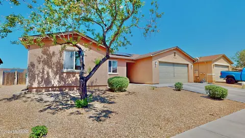 8402 W Shearwater Dr, Tucson, AZ 85757