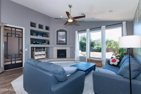 Living - 13802 E Red Hawk Sky Trl, Vail, AZ 85641 photo 1 of 4