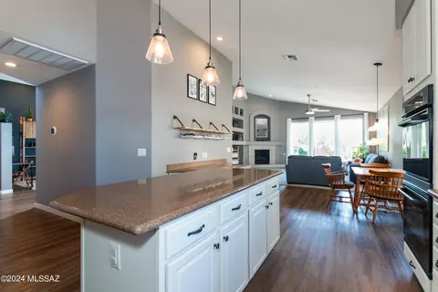 Kitchen - 13802 E Red Hawk Sky Trl, Vail, AZ 85641 photo 5 of 5