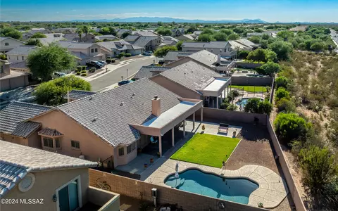 10675 E Bridgeport St, Tucson, AZ 85747