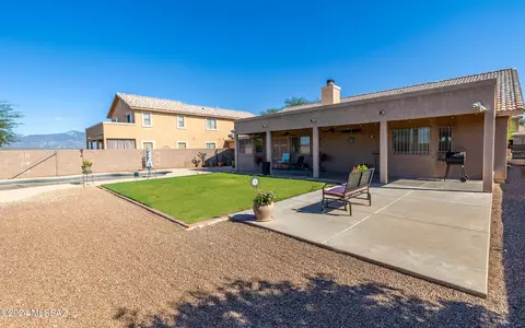 10675 E Bridgeport St, Tucson, AZ 85747 photo 25