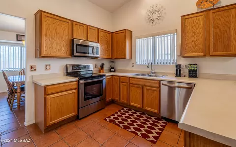 10675 E Bridgeport St, Tucson, AZ 85747 photo 7