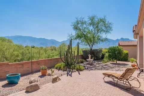 14132 N Biltmore Dr, Oro Valley, AZ 85755