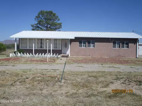 324 N Sunset Strip, Willcox, AZ 85643