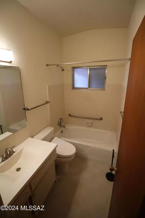 5526 E 2nd St, Tucson, AZ 85711 photo 11