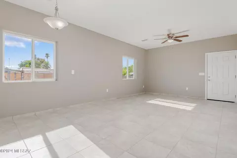 1123 N 14th Ave, Tucson, AZ 85705 photo 17