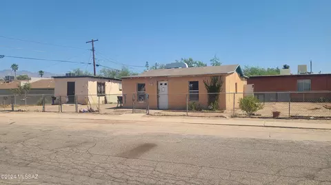 910 N Melrose Ave, Tucson, AZ 85745
